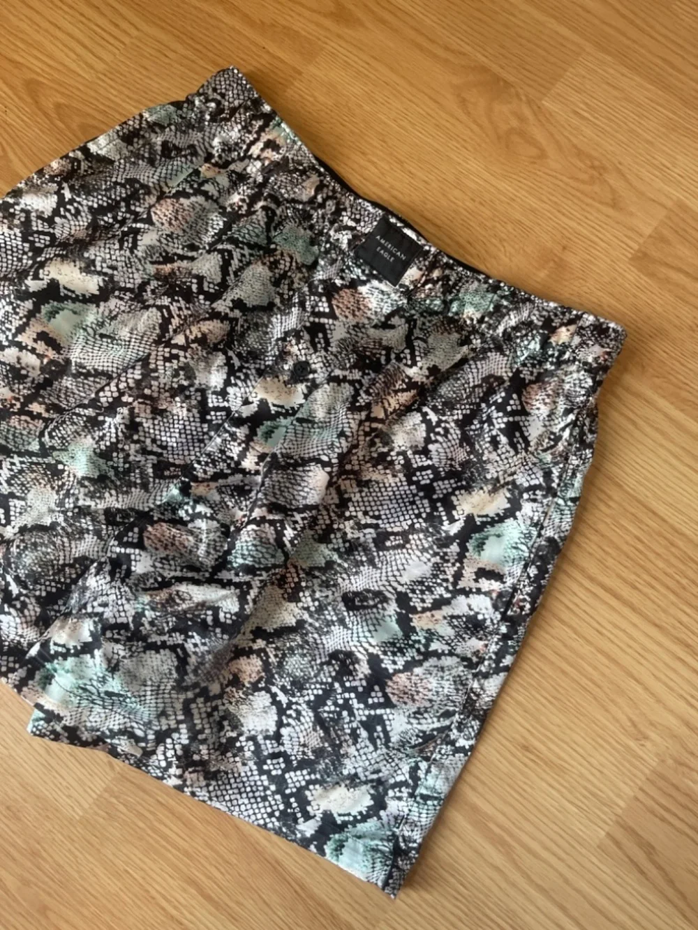 American Eagle Snake Skin Satin Pocket Boxer Short Size Medium